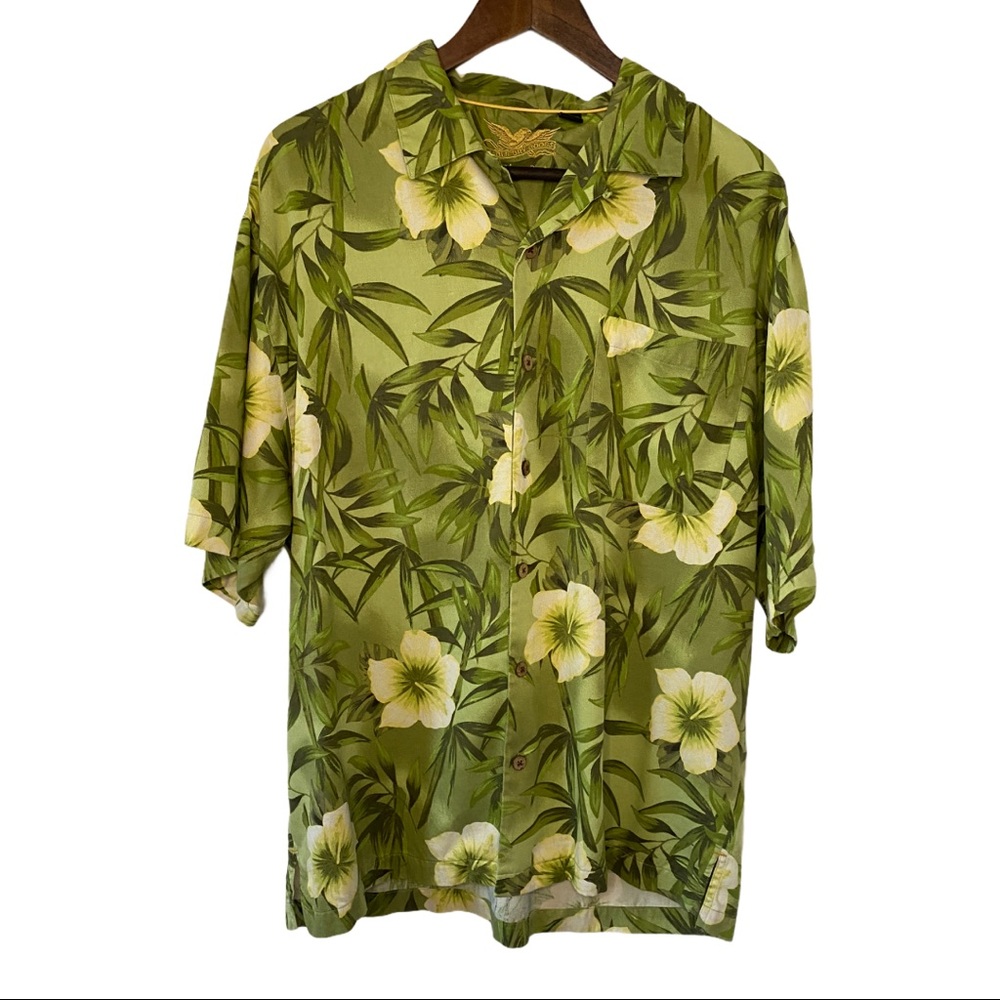 Eagle Dry Goods 100% Silk Hawaiian Shirt. Size L